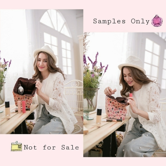 Waterproof Corgi Large Opening Makeup Cosmetic Bag - Picture 5 of 15